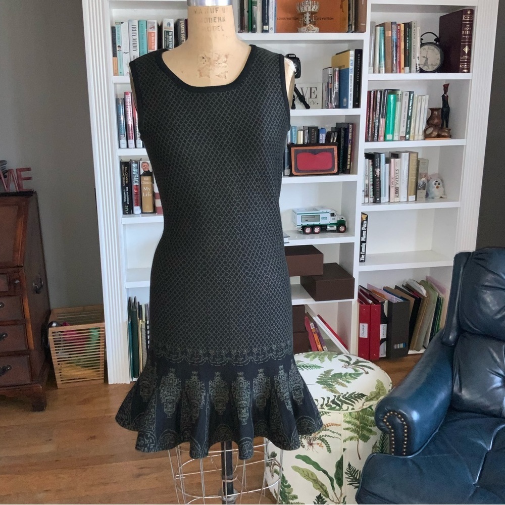 Romeo & Juliet size large black cocktail dress